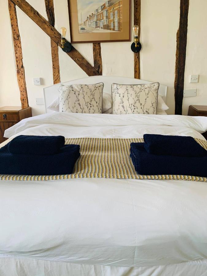 Ye Olde White Harte Hotel Burnham-on-Crouch Phòng bức ảnh